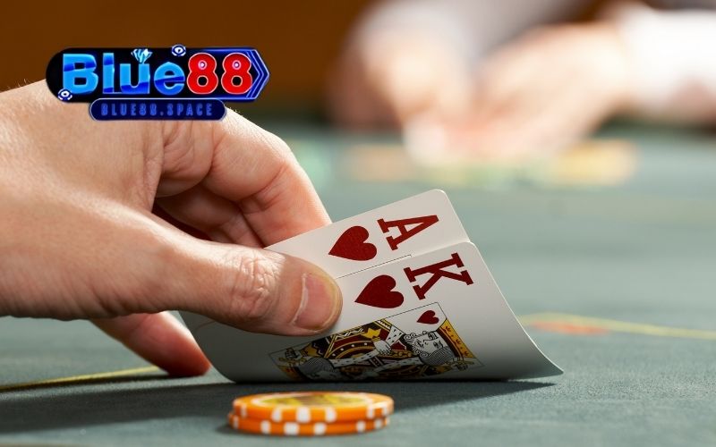 Xì tố trực tuyến: Hướng dẫn luật chơi và chiến thuật A đến Z 3 Xì tố trực tuyến